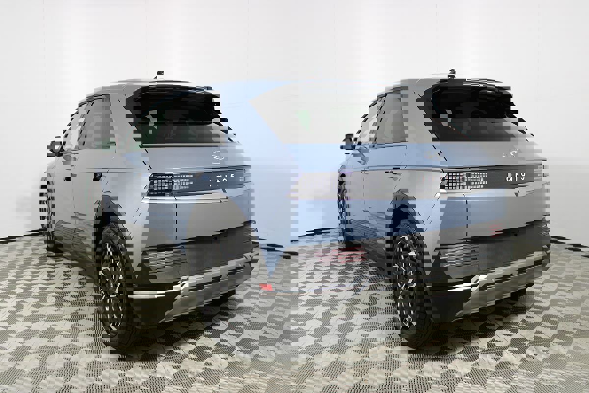 Used 2024 Hyundai Ioniq 5 SE image 31