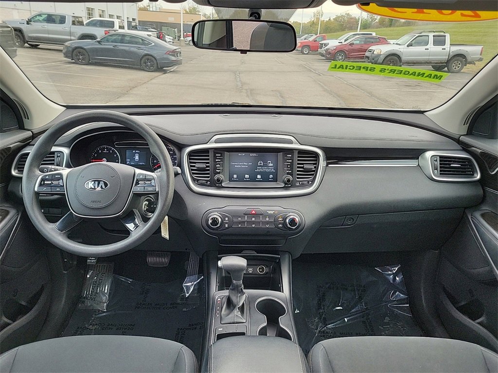 Used 2019 Kia Sorento L image 8