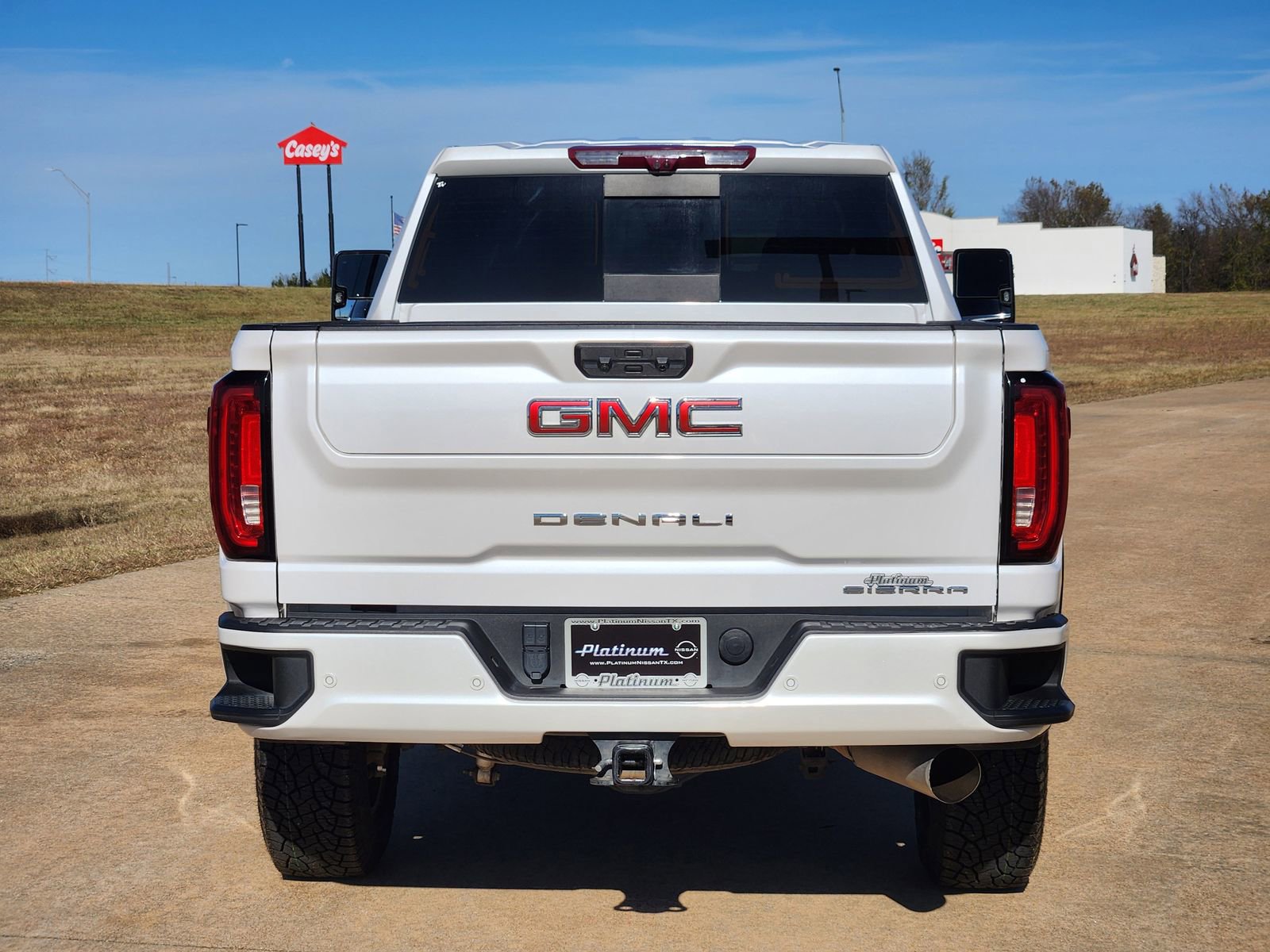 Used 2023 GMC Sierra 2500 Denali w/ Denali Ultimate Package image 8