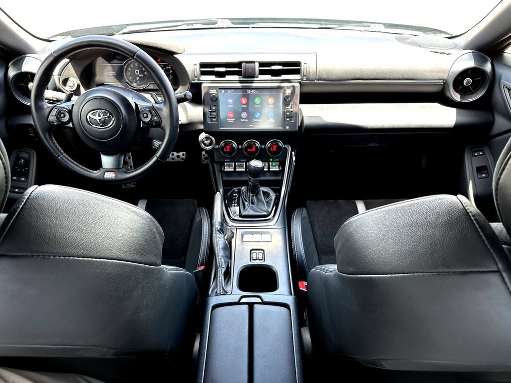 Used 2024 Toyota GR86 Premium RWD image 29