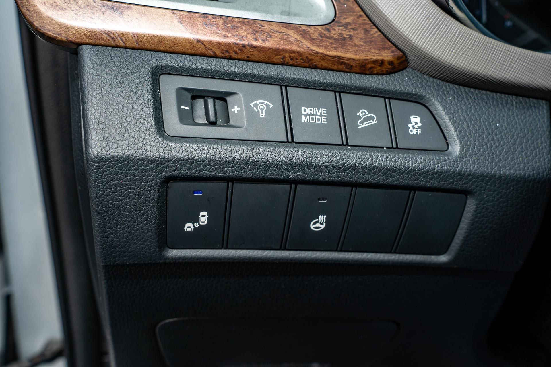 Used 2018 Hyundai Santa Fe Sport image 30