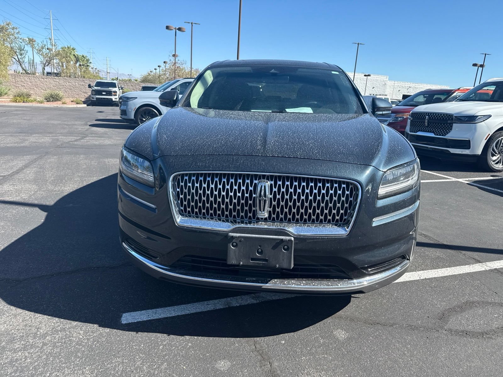 Used 2023 Lincoln Nautilus Reserve w/ Luxury Package AWD/4WD image 2