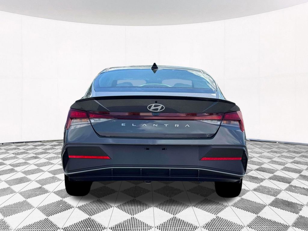 New 2026 Hyundai Elantra Sport image 9