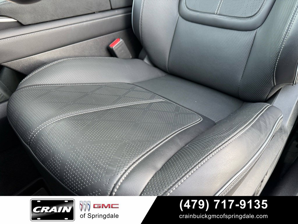 Used 2025 INFINITI QX80 Sensory AWD/4WD image 23