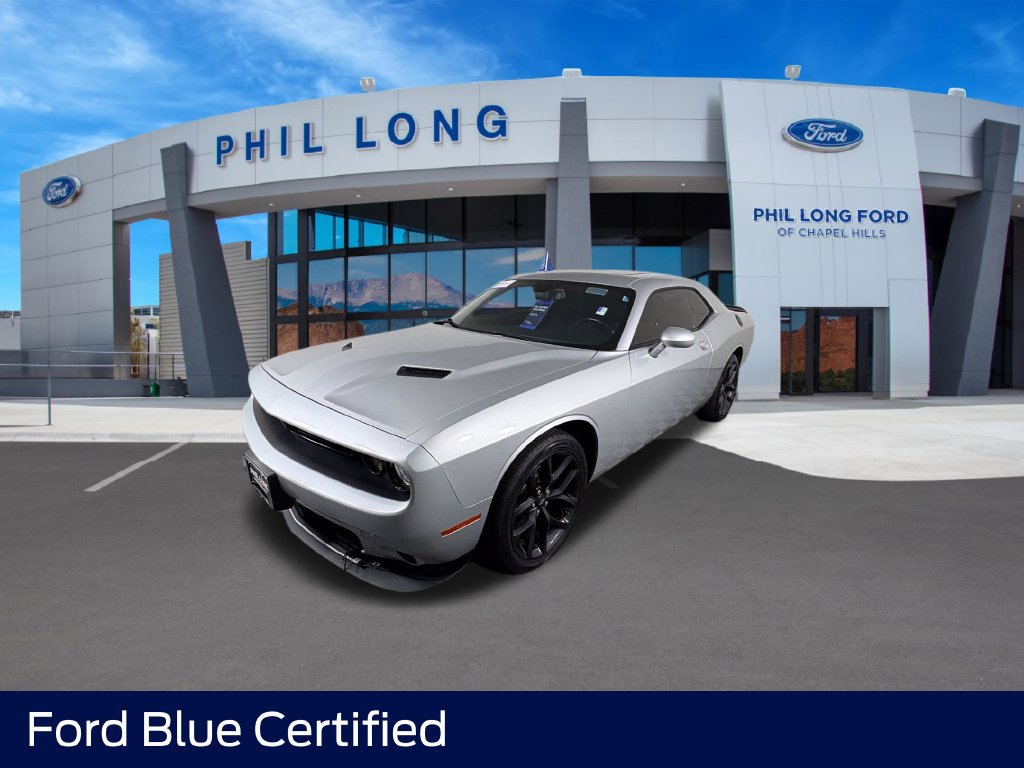 Used 2020 Dodge Challenger SXT w/ Blacktop Package RWD 360° Tour