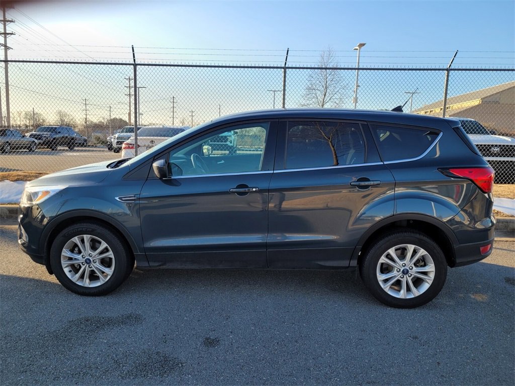 Used 2019 Ford Escape SE image 4