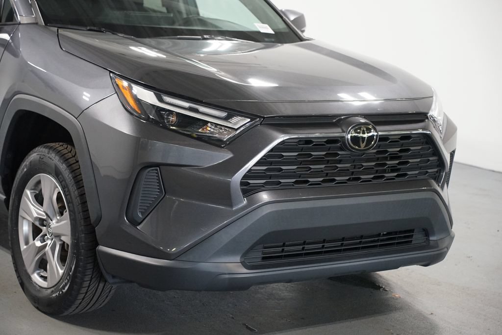 Certified 2023 Toyota RAV4 XLE FWD image 4