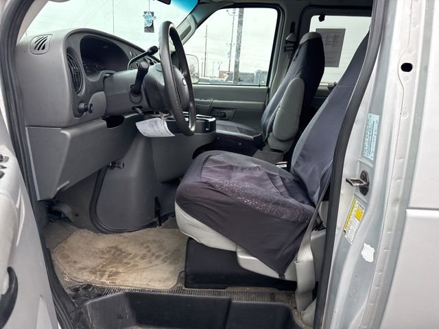 Used 2007 Ford E-350 and Econoline 350 XL image 2