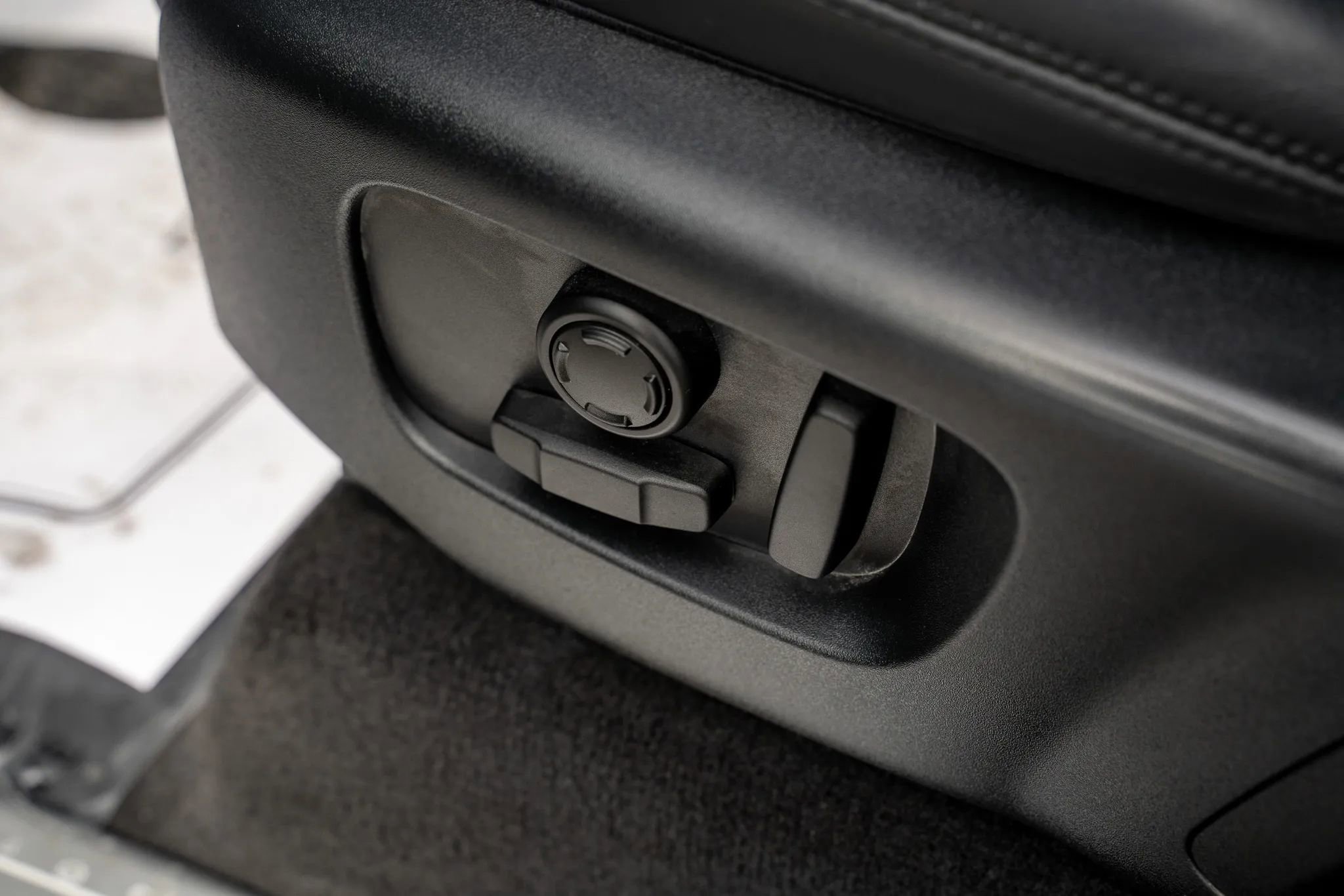 Used 2019 Land Rover Range Rover Sport HSE image 17