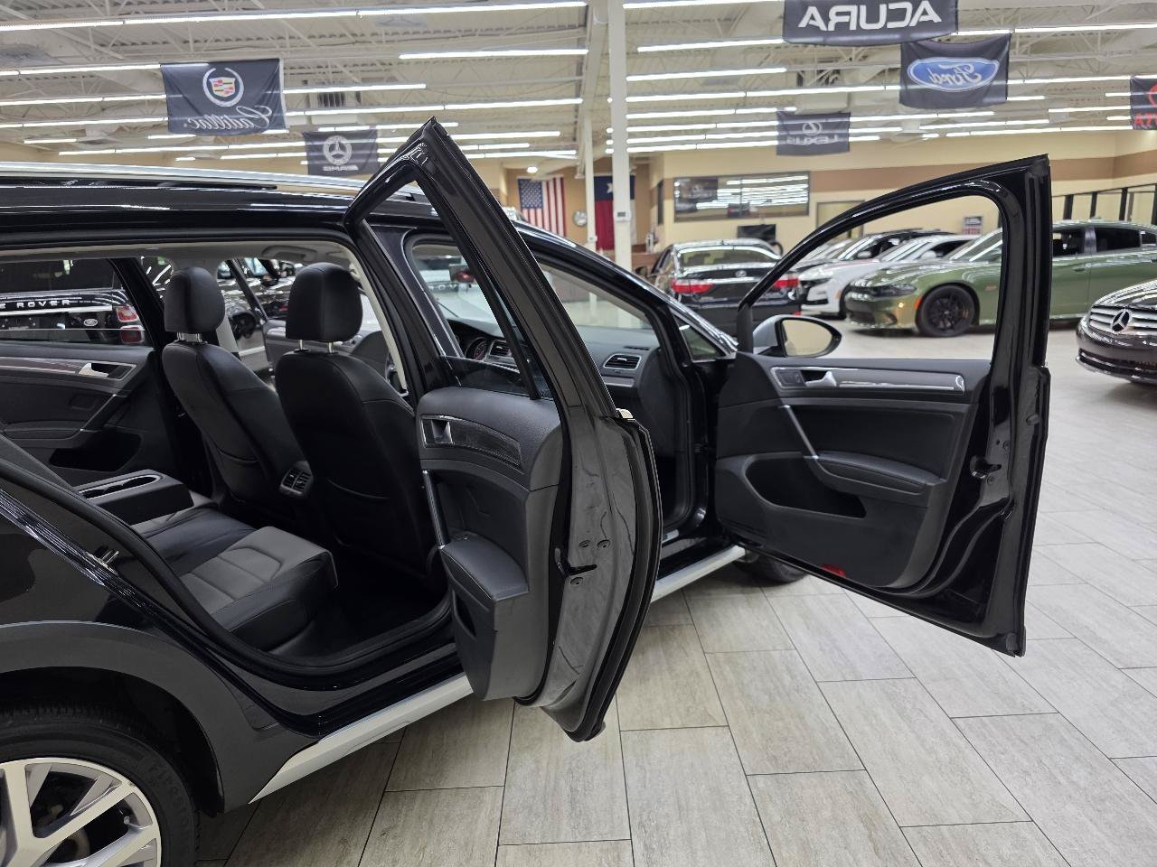 Used 2017 Volkswagen Golf Alltrack SEL AWD/4WD image 14