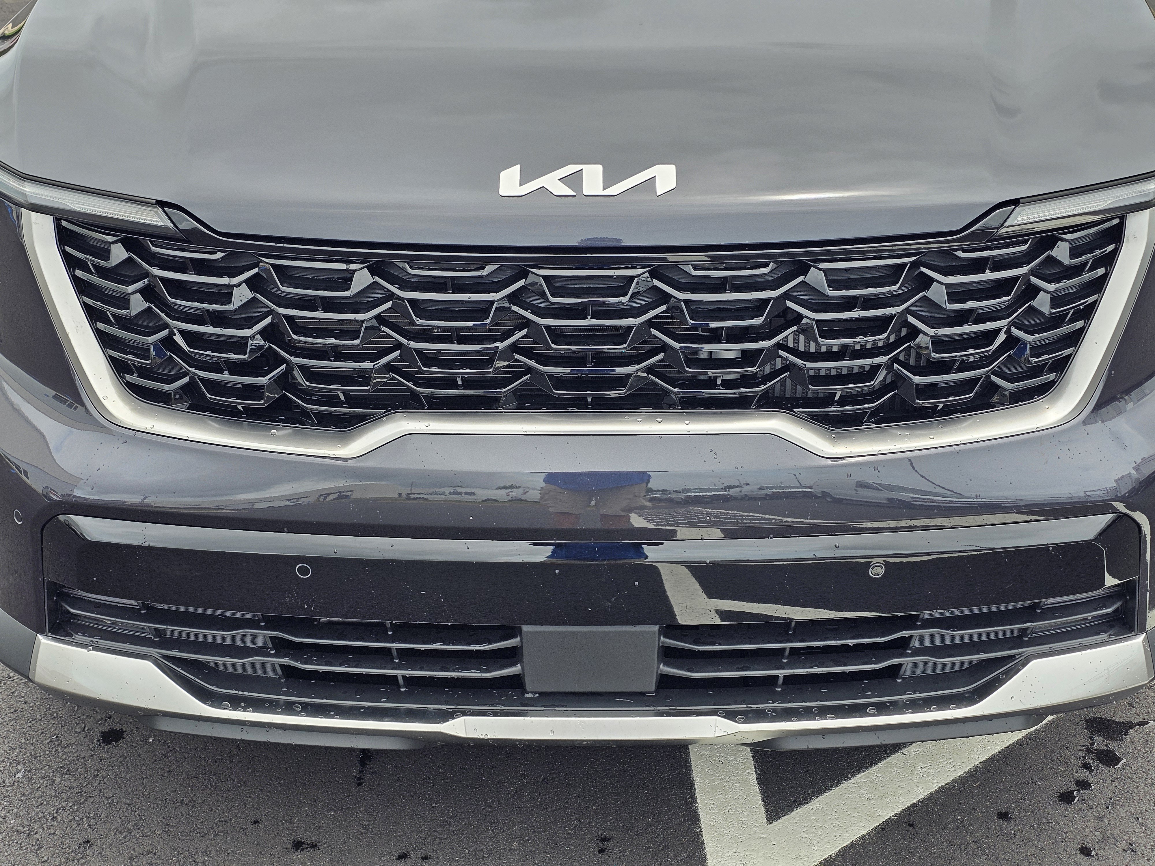 Used 2025 Kia Sorento EX w/ Panoramic Sunroof Package FWD image 4