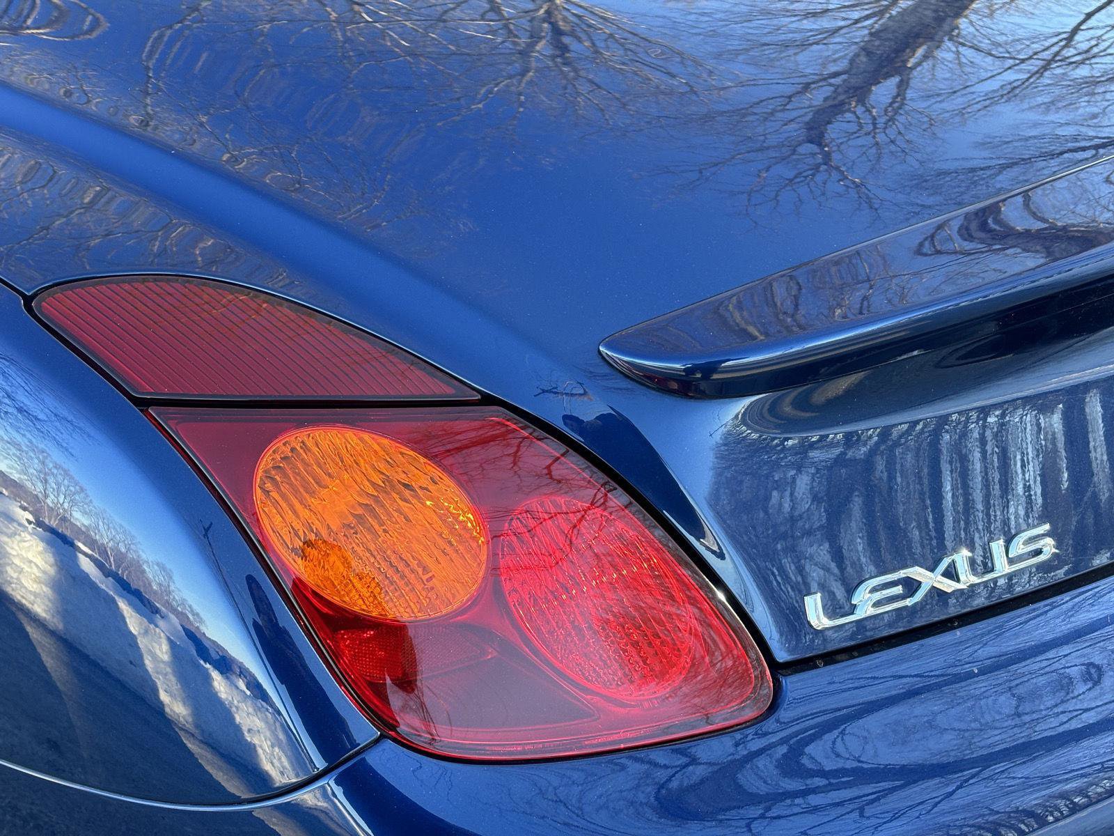 Used 2004 Lexus SC 430 Convertible image 8