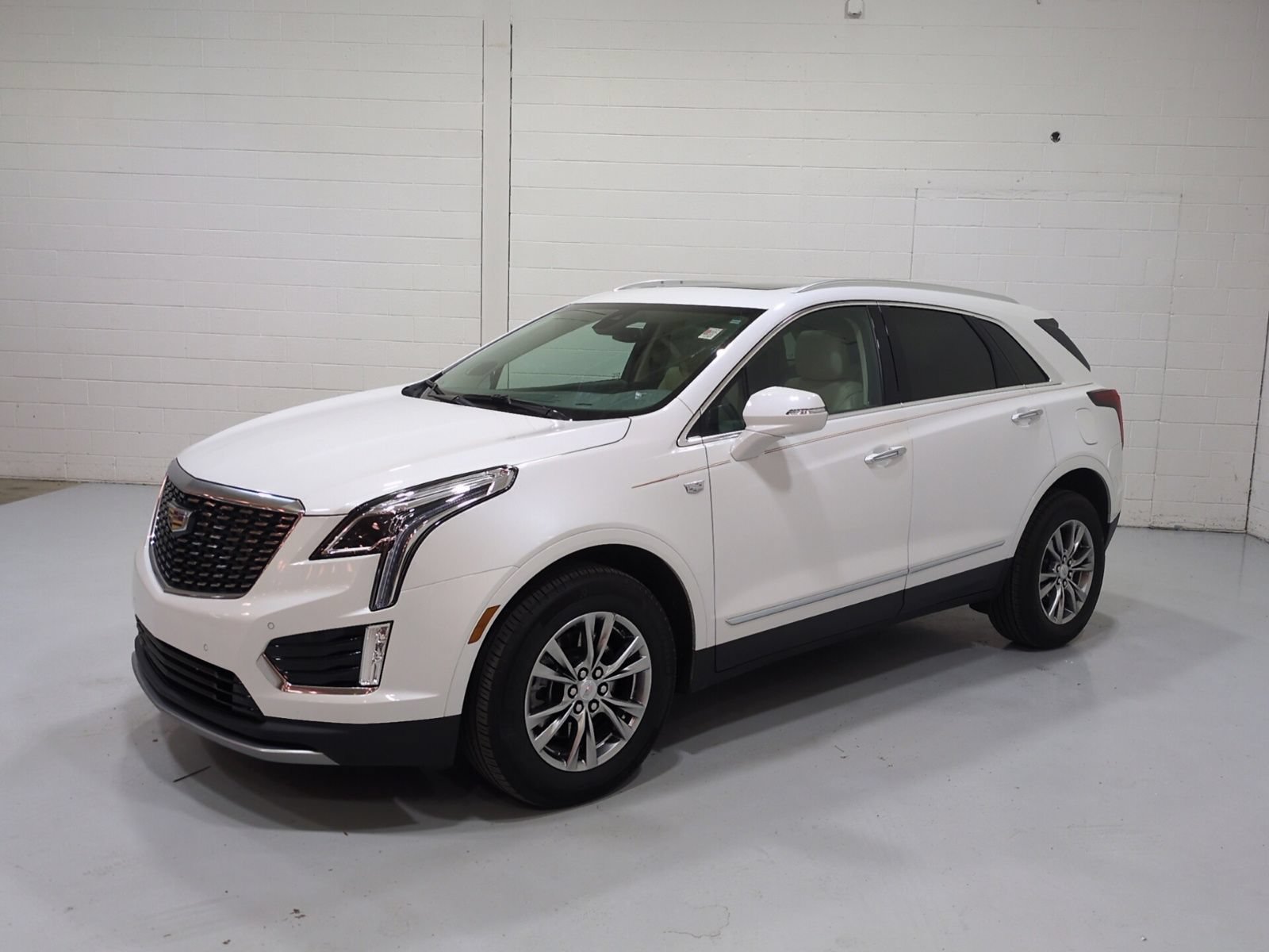 Used 2023 Cadillac XT5 Premium Luxury AWD/4WD image 7