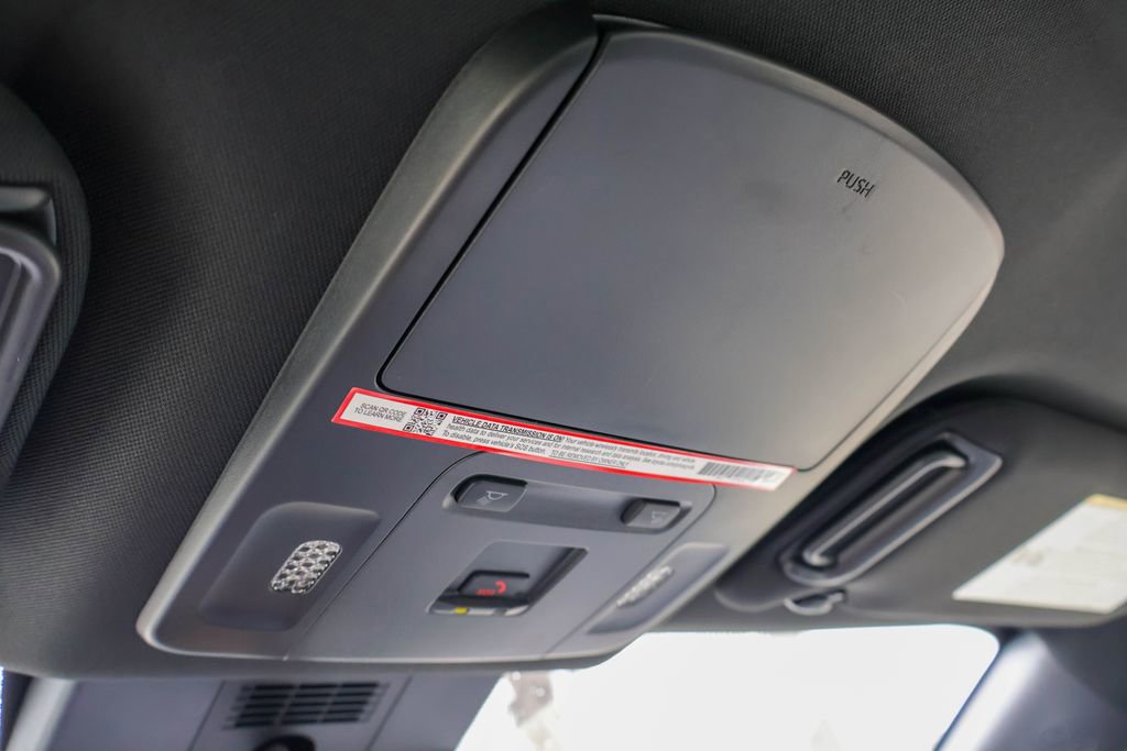 Used 2025 Toyota Camry SE FWD image 17