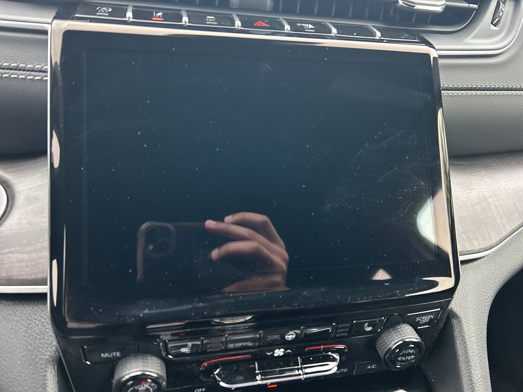 New 2025 Jeep Grand Cherokee L Limited w/ MOPAR Finishing Package image 28