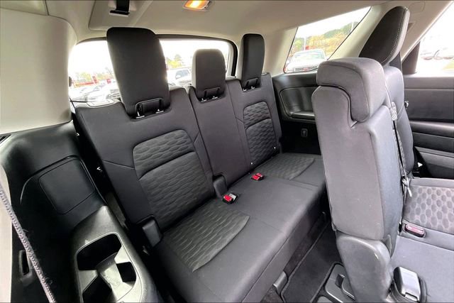 Certified 2025 Nissan Pathfinder S image 31