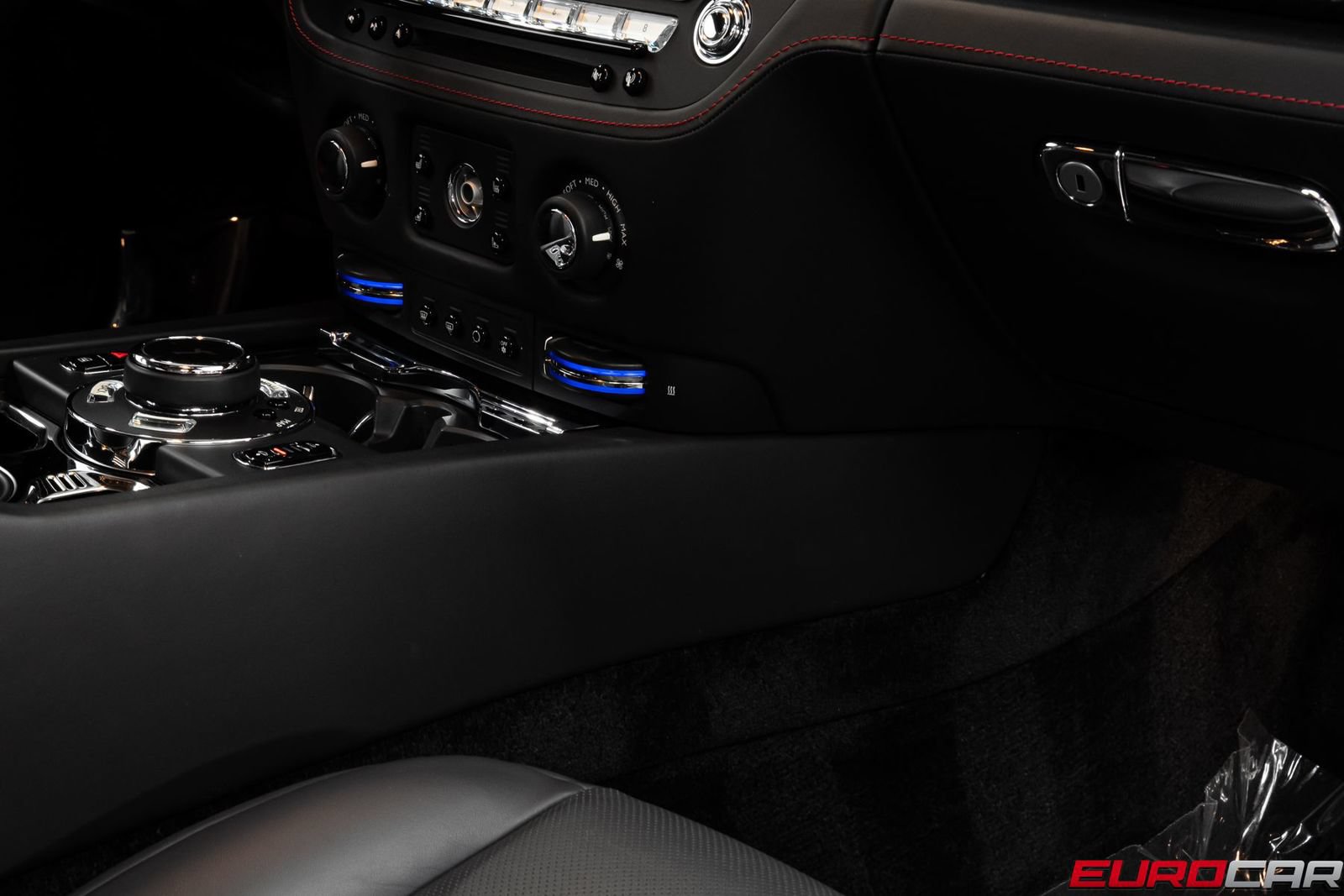Used 2016 Rolls-Royce Wraith RWD image 34