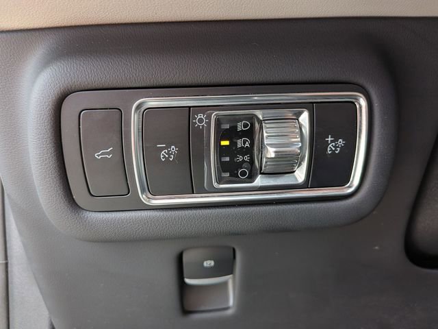Used 2024 Lincoln Nautilus Reserve w/ Equipment Group 202A AWD/4WD image 15