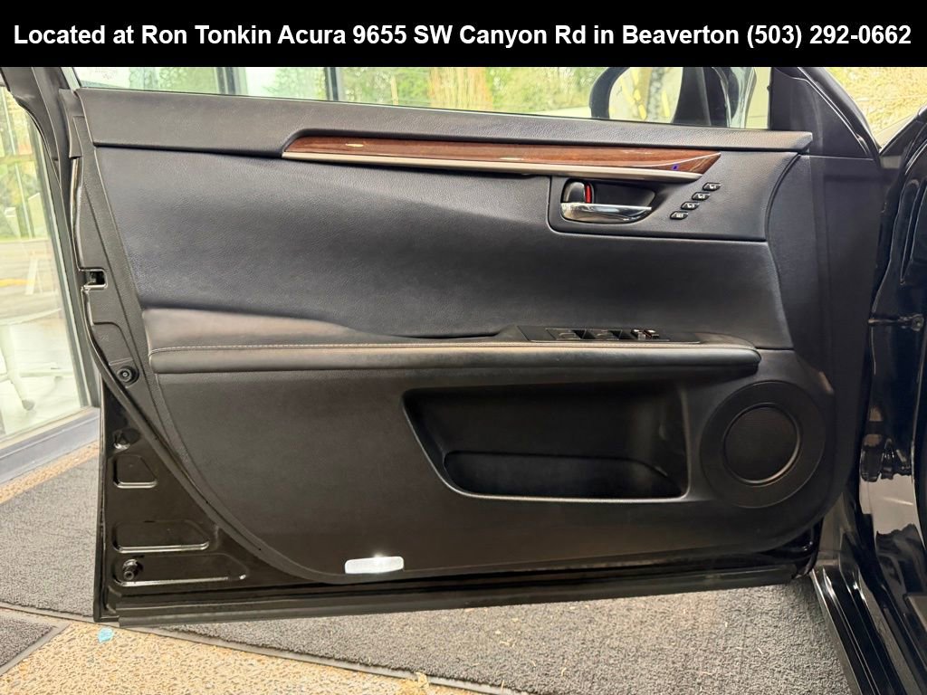 Used 2013 Lexus ES 350 w/ Luxury Pkg image 11