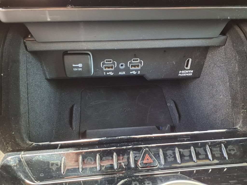 Used 2024 Jeep Grand Wagoneer L Series II AWD/4WD image 20