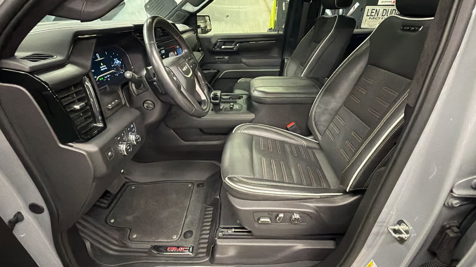 Used 2024 GMC Sierra 1500 AT4X AWD/4WD image 7