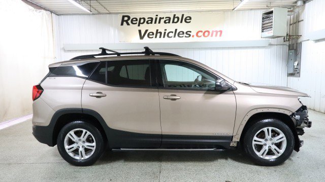 Used 2018 GMC Terrain SLE w/ Driver Convenience Package image 4