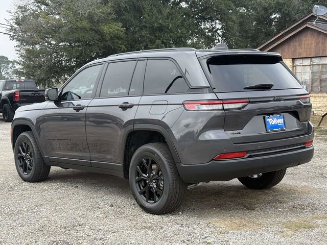 New 2025 Jeep Grand Cherokee Laredo image 7