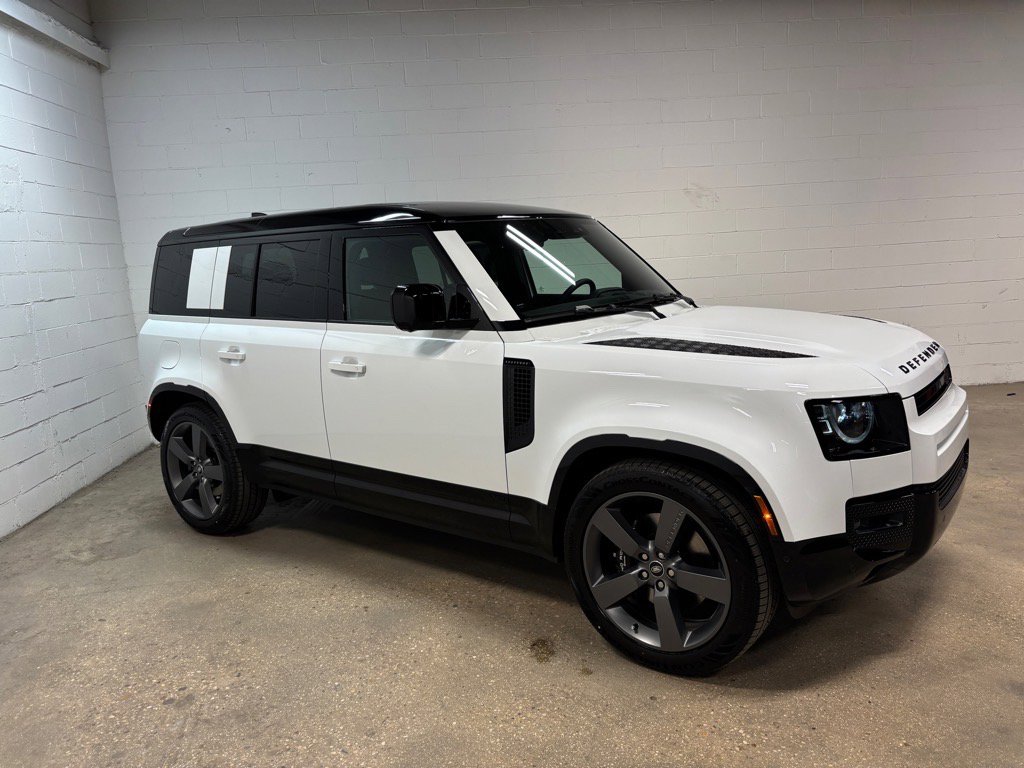 New 2025 Land Rover Defender 110 V8 image 5