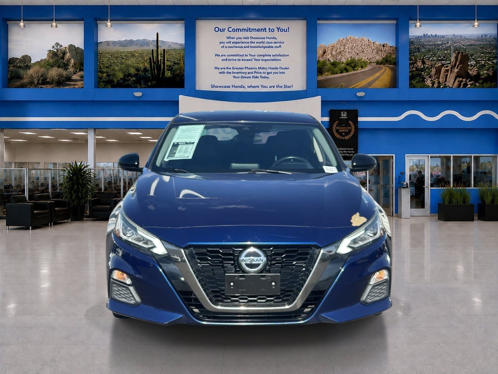 Used 2020 Nissan Altima 2.5 SR w/ Premium Package FWD image 5