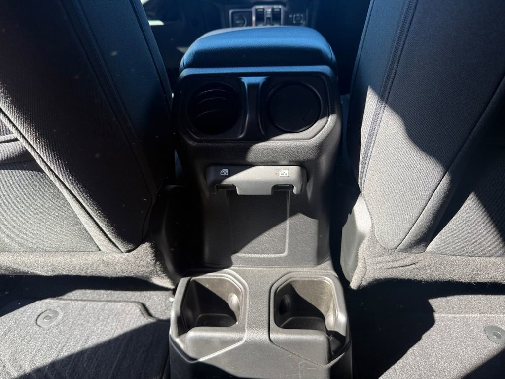 Used 2023 Jeep Gladiator Sport image 30