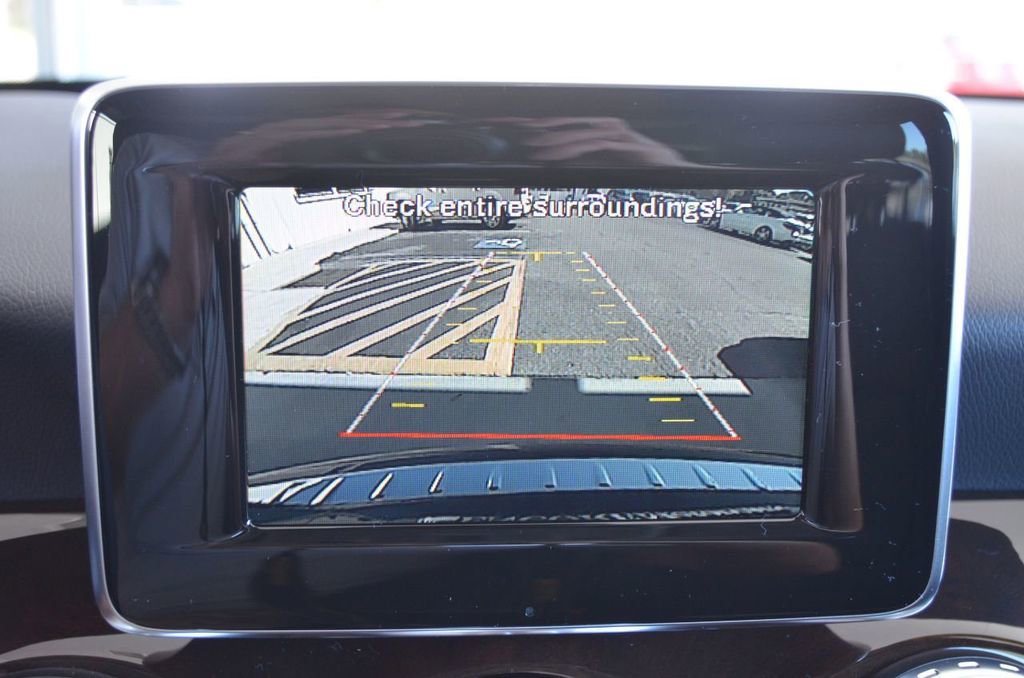 Used 2015 Mercedes-Benz GLA 250 image 36