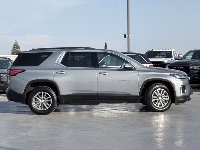 Used 2023 Chevrolet Traverse LT AWD/4WD image 4