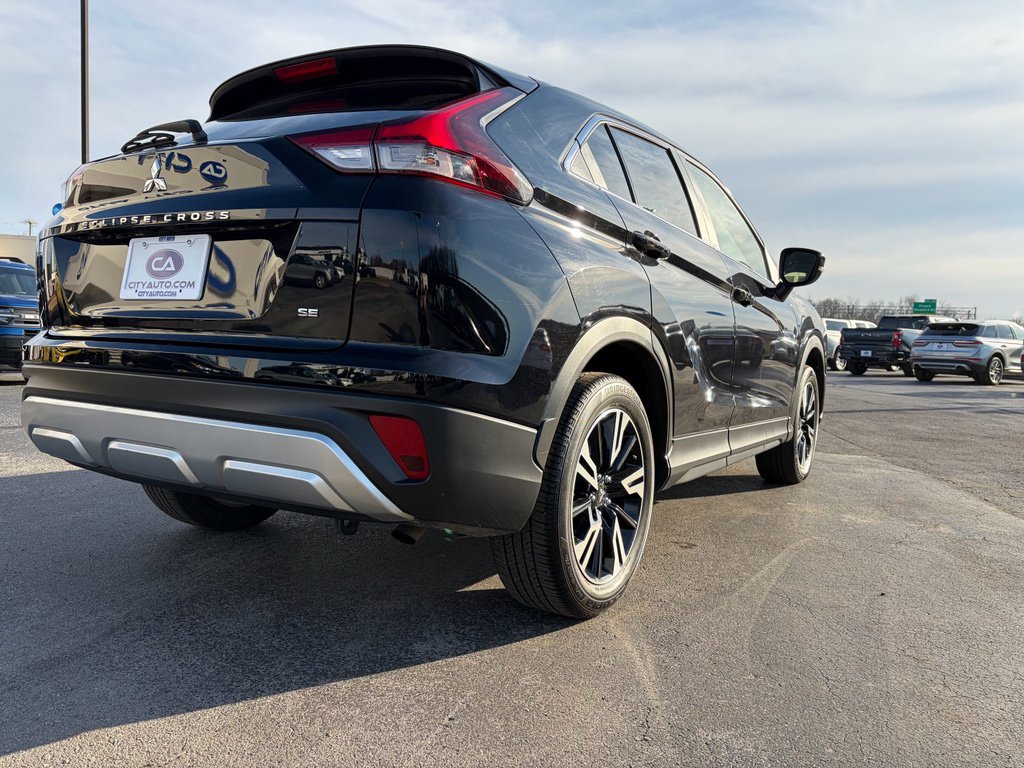 Used 2024 Mitsubishi Eclipse Cross SE image 9