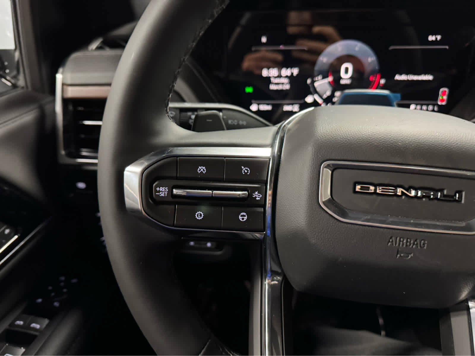 New 2026 GMC Yukon Denali w/ Denali Reserve Package AWD/4WD image 22
