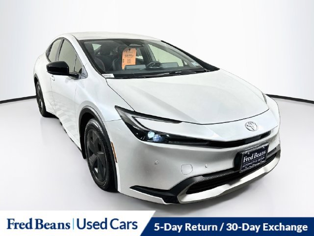 Used 2024 Toyota Prius Prime FWD image 1