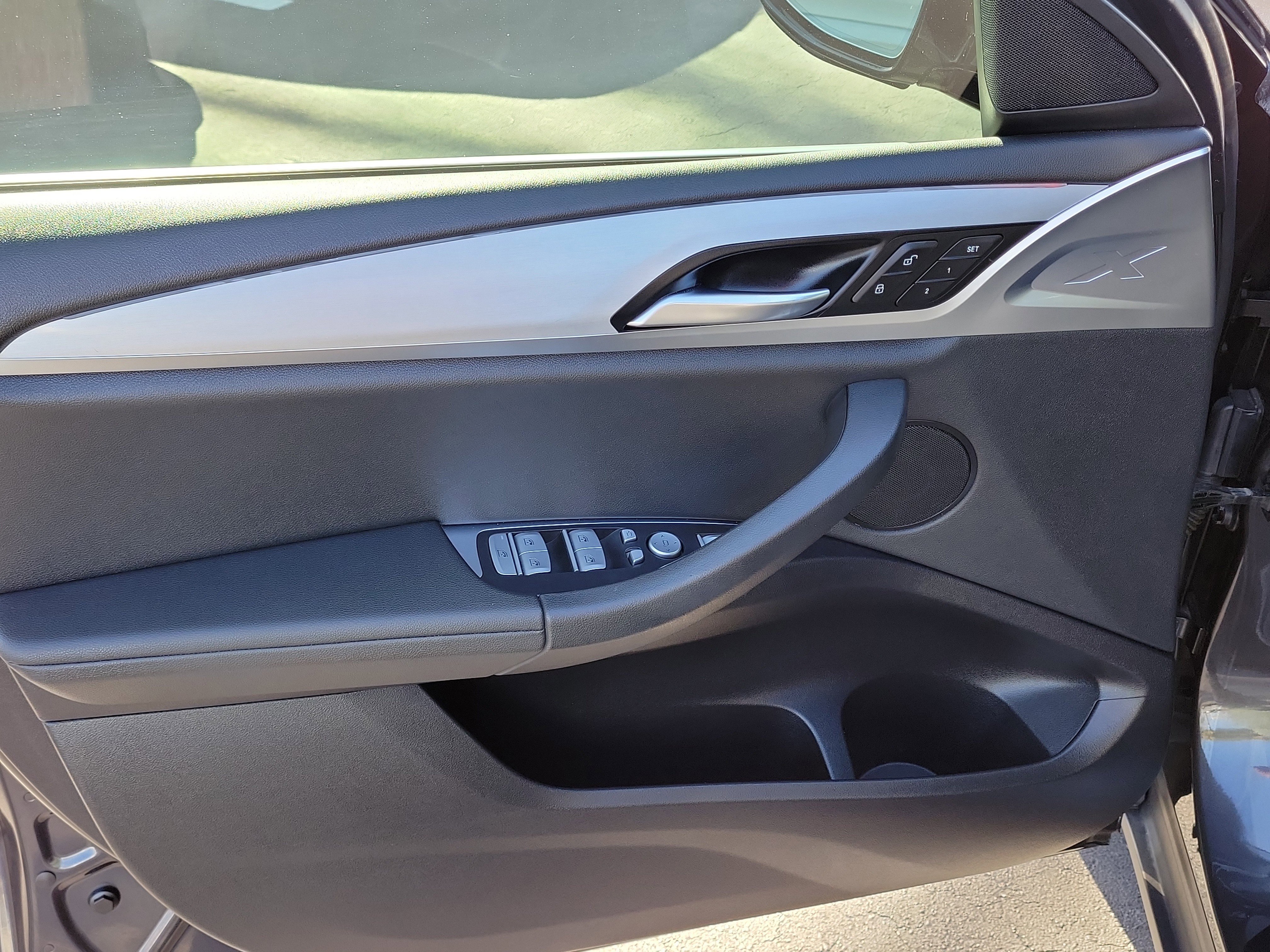 Used 2020 BMW X4 xDrive30i w/ Convenience Package image 18