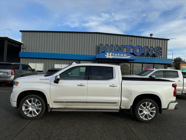 Used 2024 Chevrolet Silverado 1500 High Country AWD/4WD image 2