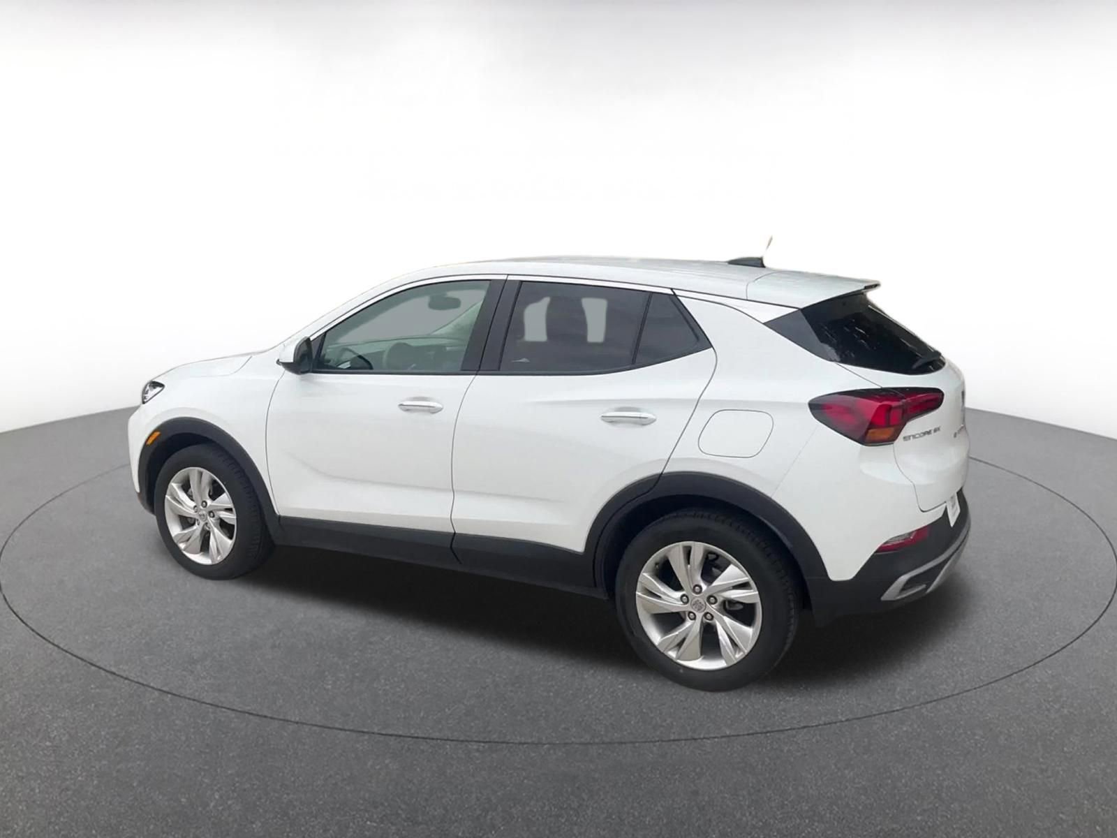 Used 2025 Buick Encore GX Preferred FWD image 10
