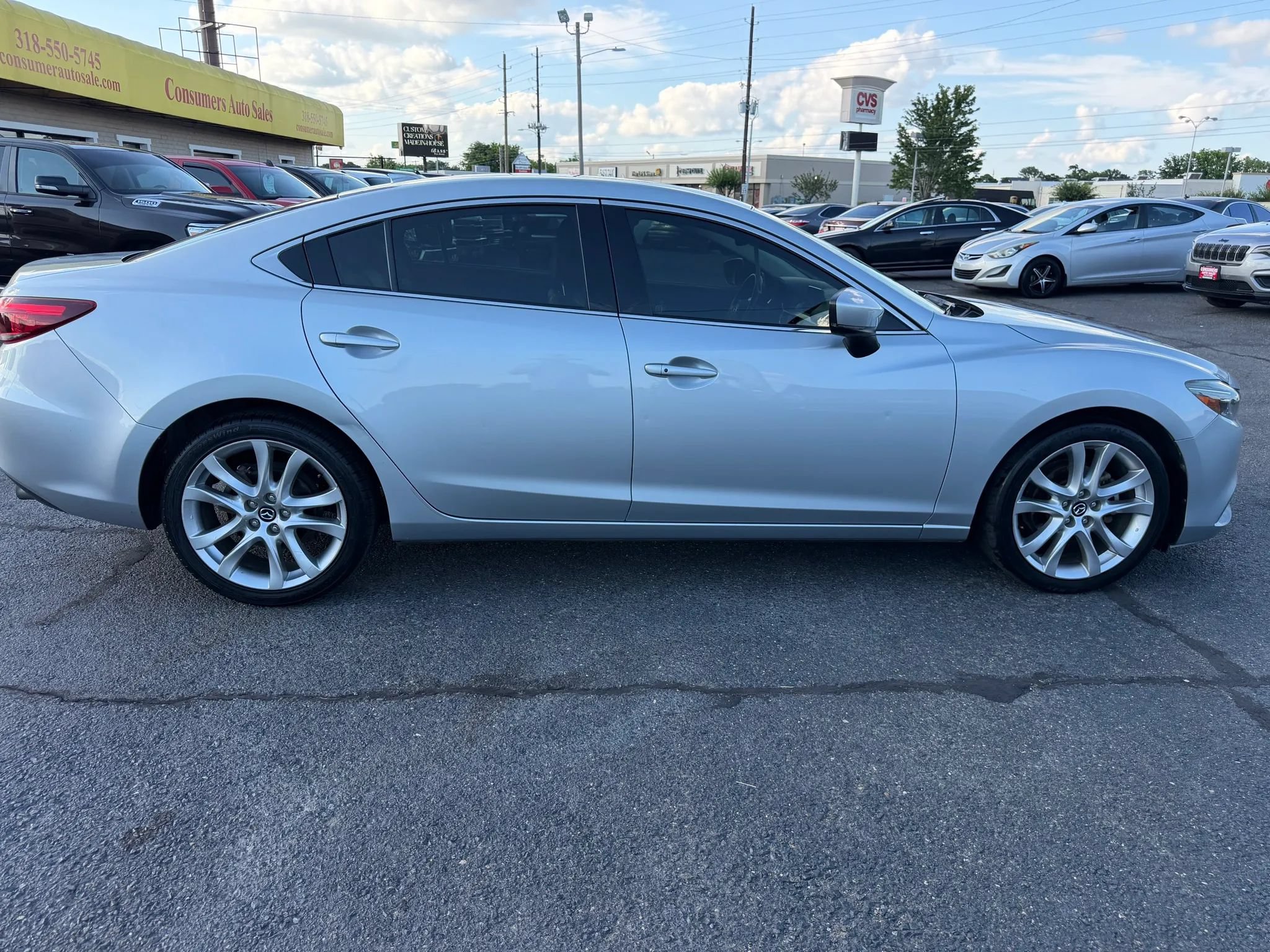 Used 2017 MAZDA MAZDA6 Touring w/ Touring Premium Package FWD image 2