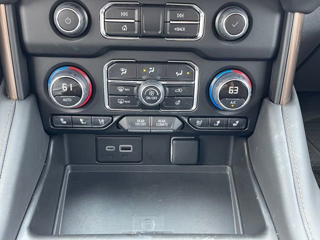 Used 2024 Chevrolet Tahoe High Country w/ Advanced Technology Package image 13