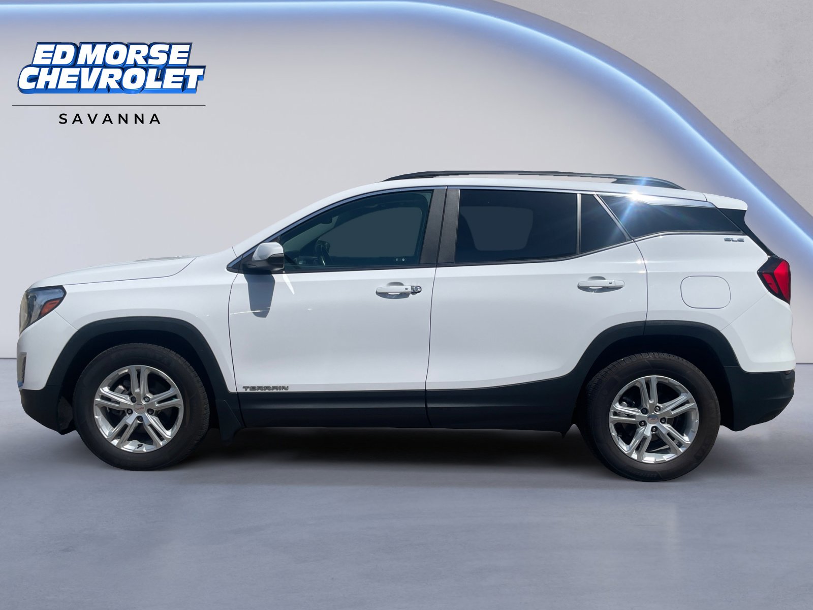 Used 2021 GMC Terrain SLE w/ Driver Convenience Package FWD image 2