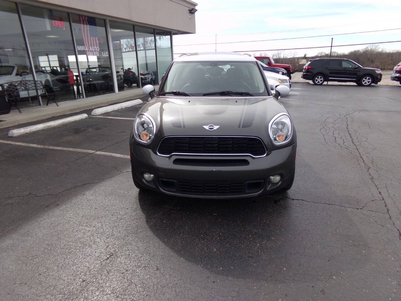 Used 2014 MINI Cooper Countryman S w/ Premium Package FWD image 2