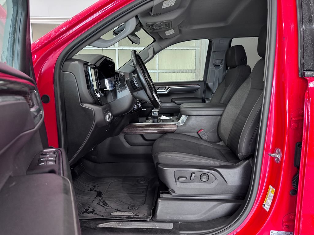 Certified 2024 GMC Sierra 1500 Elevation w/ Preferred Package AWD/4WD image 13