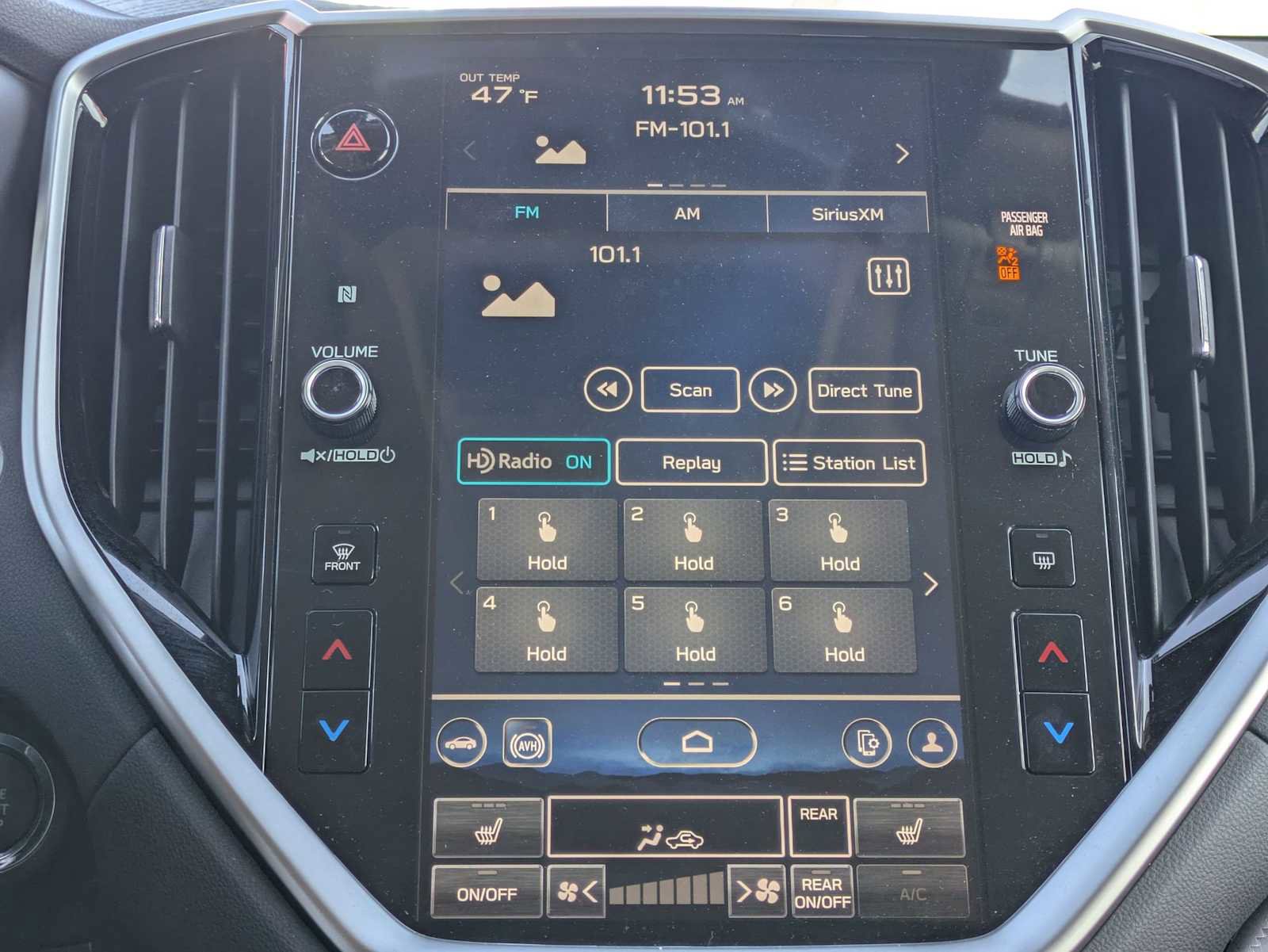 Used 2024 Subaru Ascent Premium w/ Convenience Package image 28