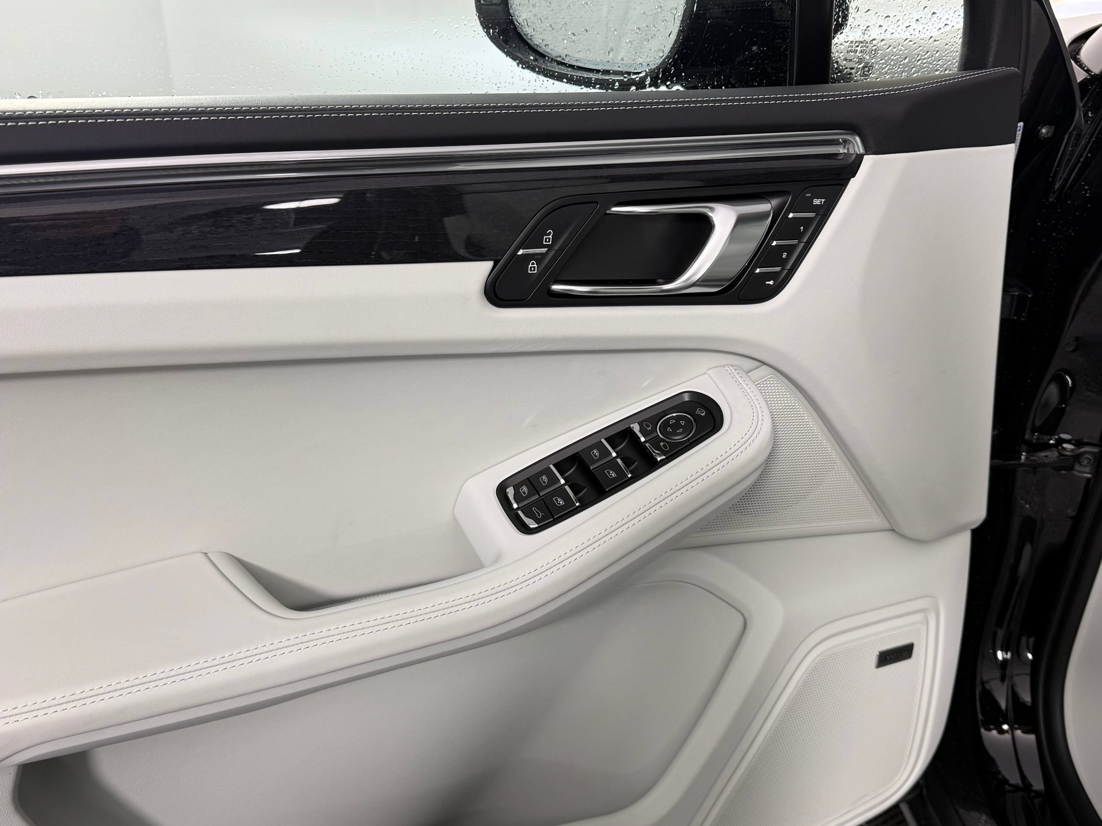 Used 2026 Porsche Macan S AWD/4WD image 27