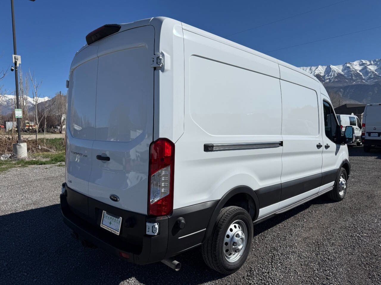Used 2025 Ford Transit 250 250 AWD 3dr LWB Medium Roof Ca image 3