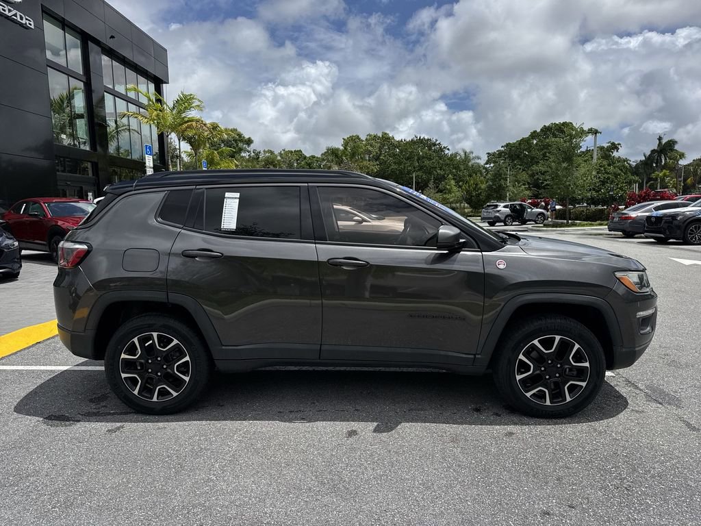 Used 2020 Jeep Compass Trailhawk AWD/4WD image 5