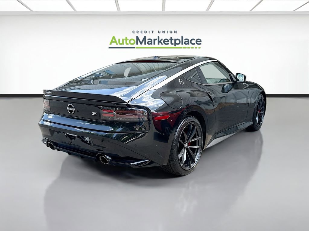 Used 2024 Nissan Z Performance w/ Floor Mat Package RWD image 6