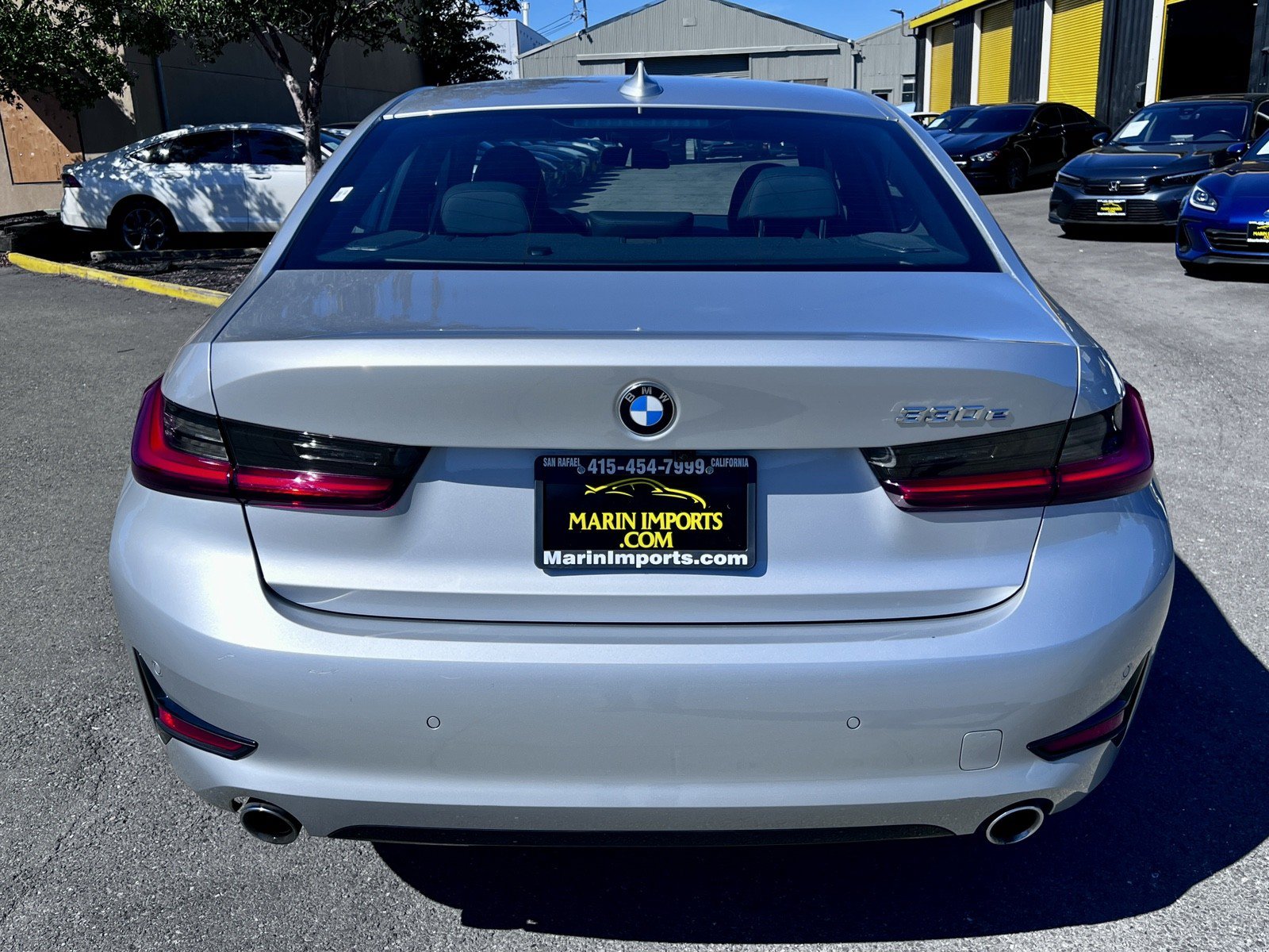 Used 2021 BMW 330e w/ Convenience Package RWD image 7