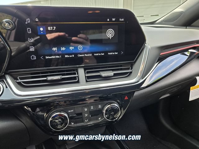New 2026 Chevrolet Trax RS w/ Sunroof Package FWD image 10